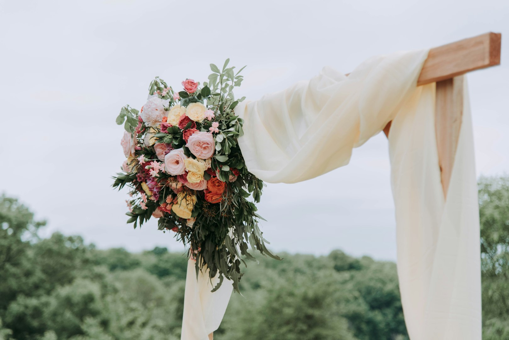 wedding arbor, wedding pergola, wedding rentals, altar rental, arbor rental, pergola rental, rustic wedding, DIY wedding rentals.